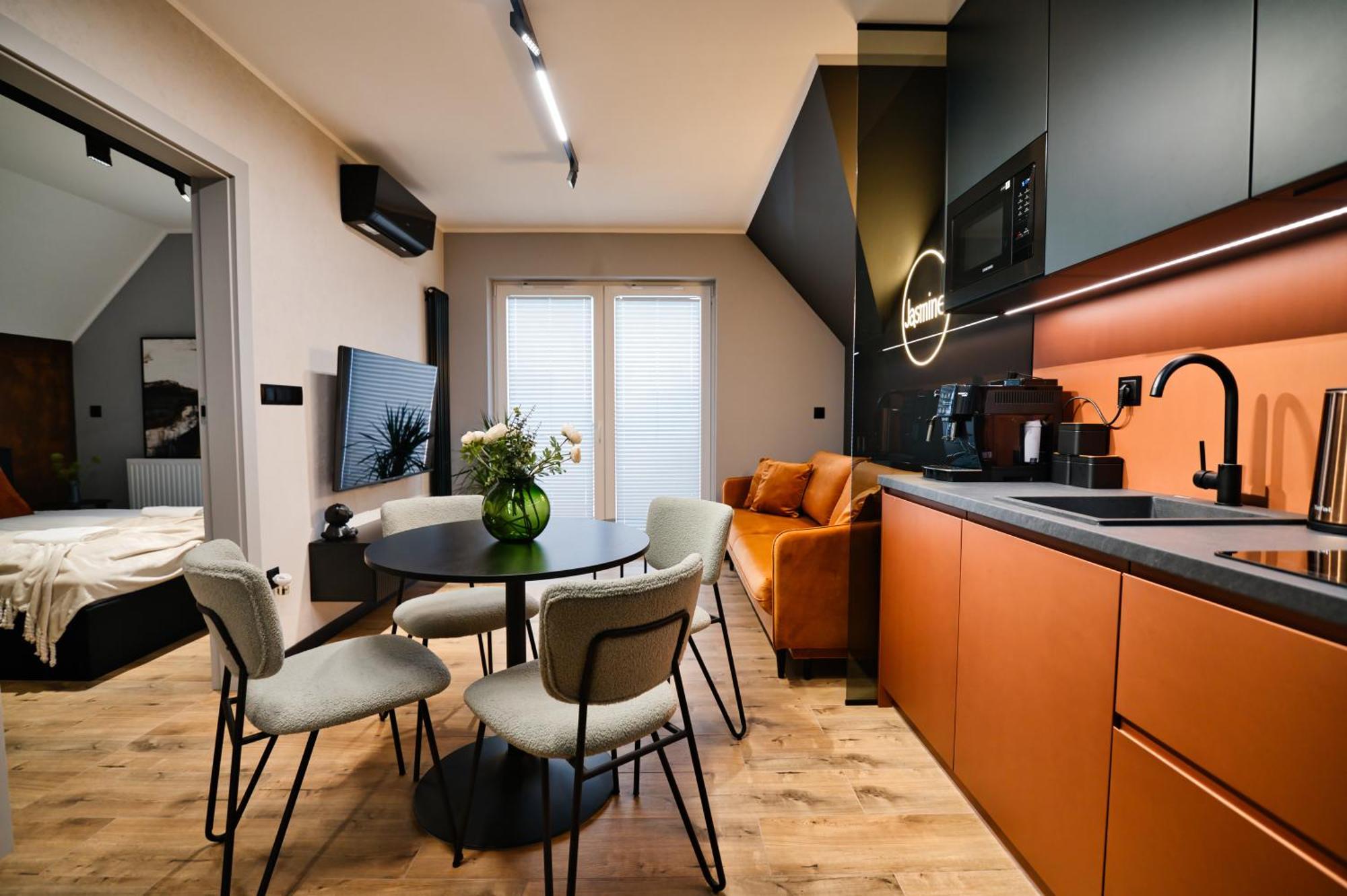 Jasmine By Housine Aparthotel Zator Bagian luar foto