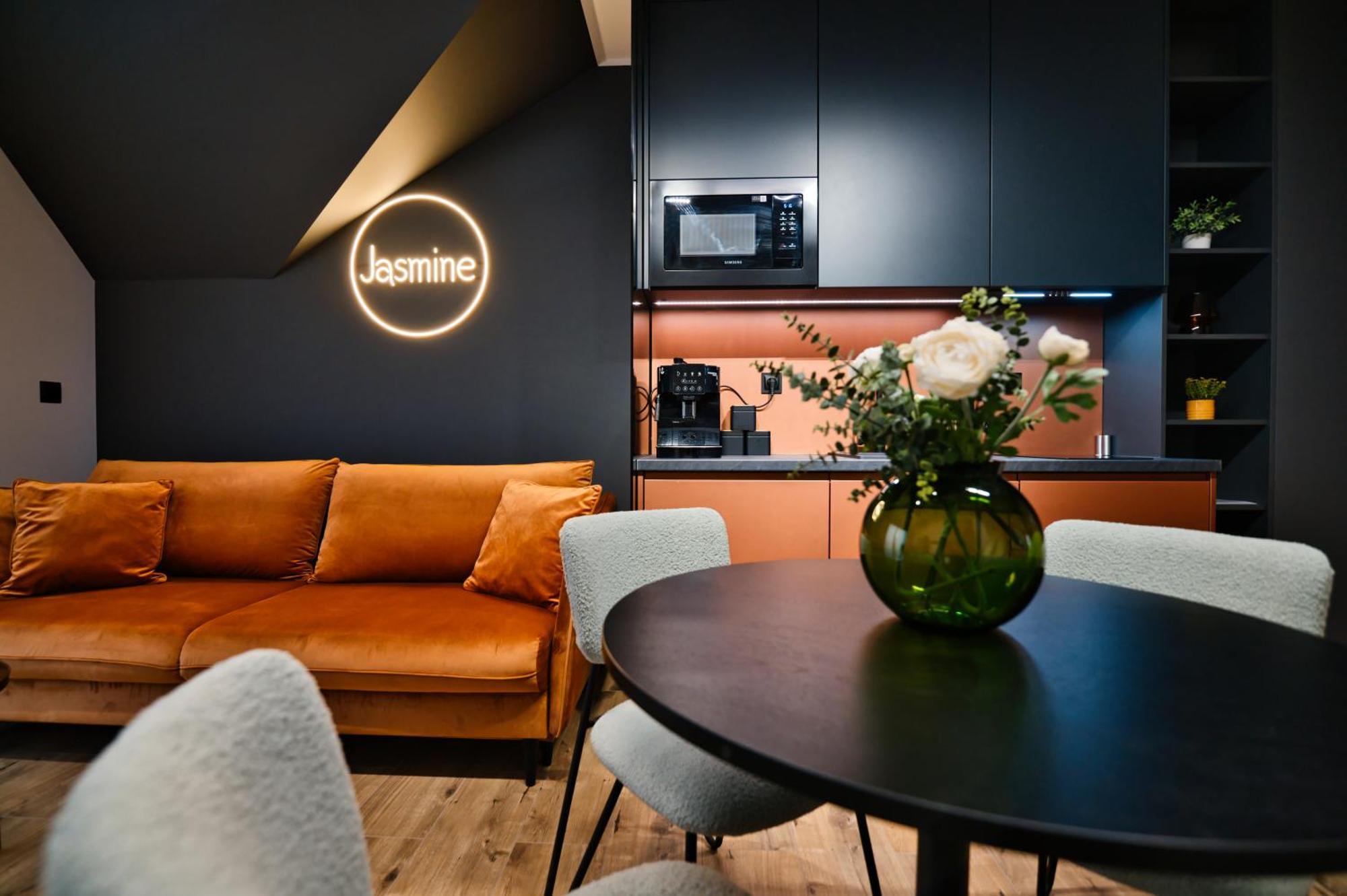 Jasmine By Housine Aparthotel Zator Bagian luar foto