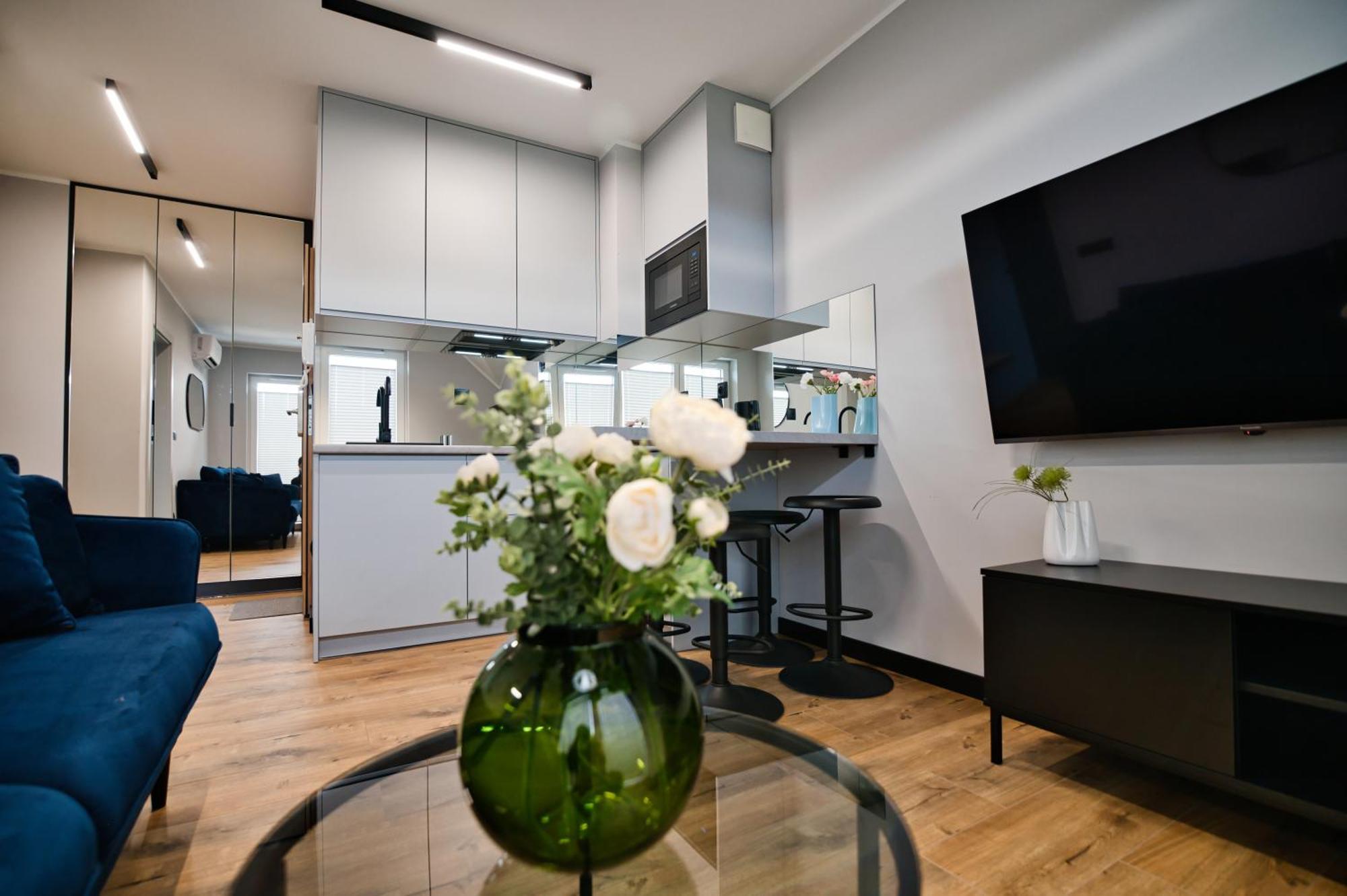 Jasmine By Housine Aparthotel Zator Bagian luar foto