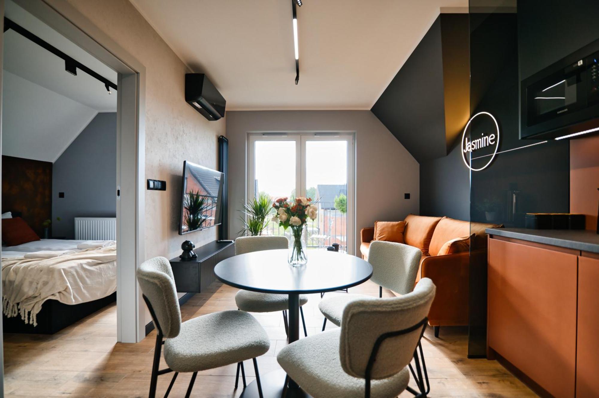 Jasmine By Housine Aparthotel Zator Bagian luar foto