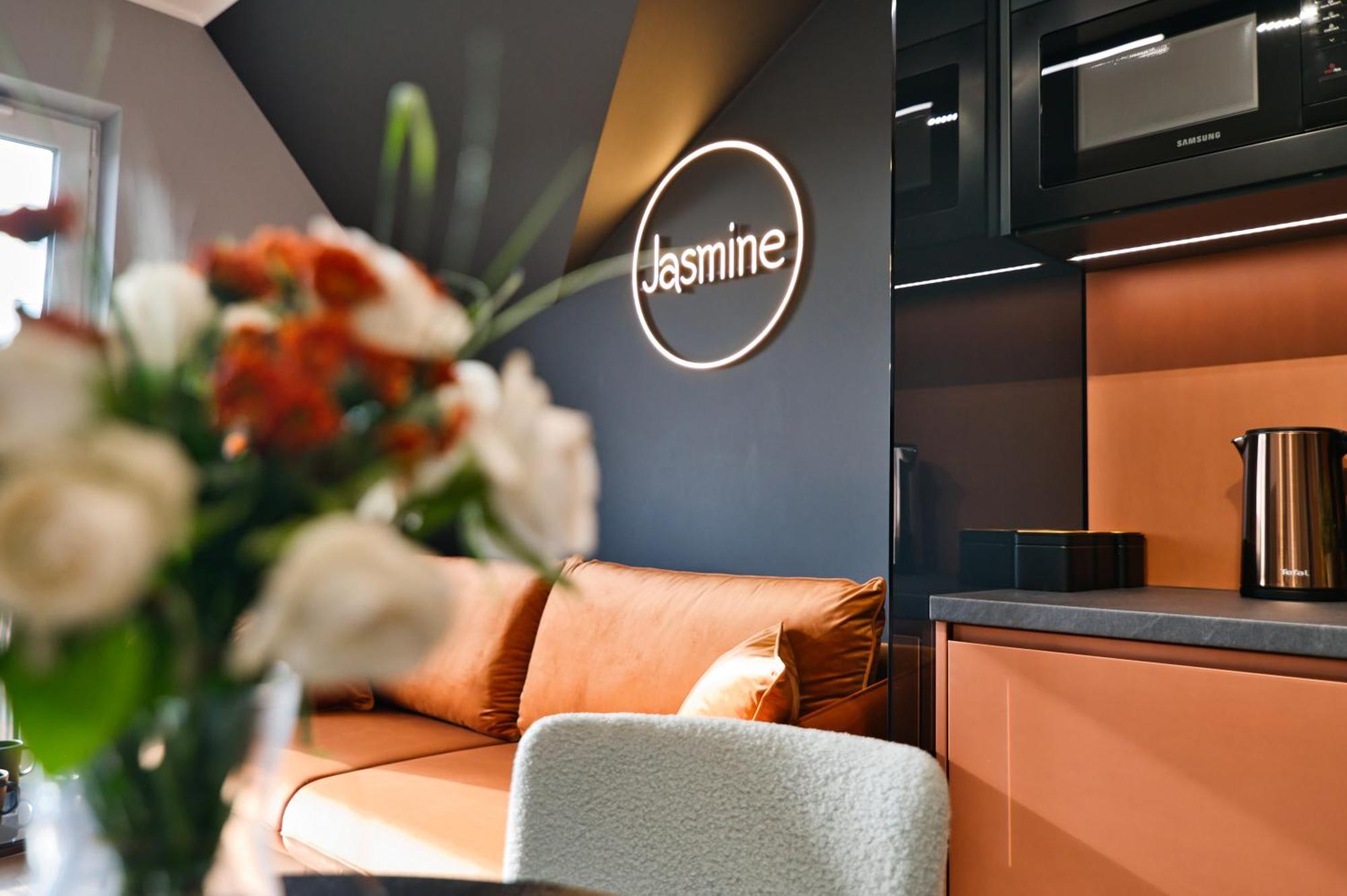Jasmine By Housine Aparthotel Zator Bagian luar foto