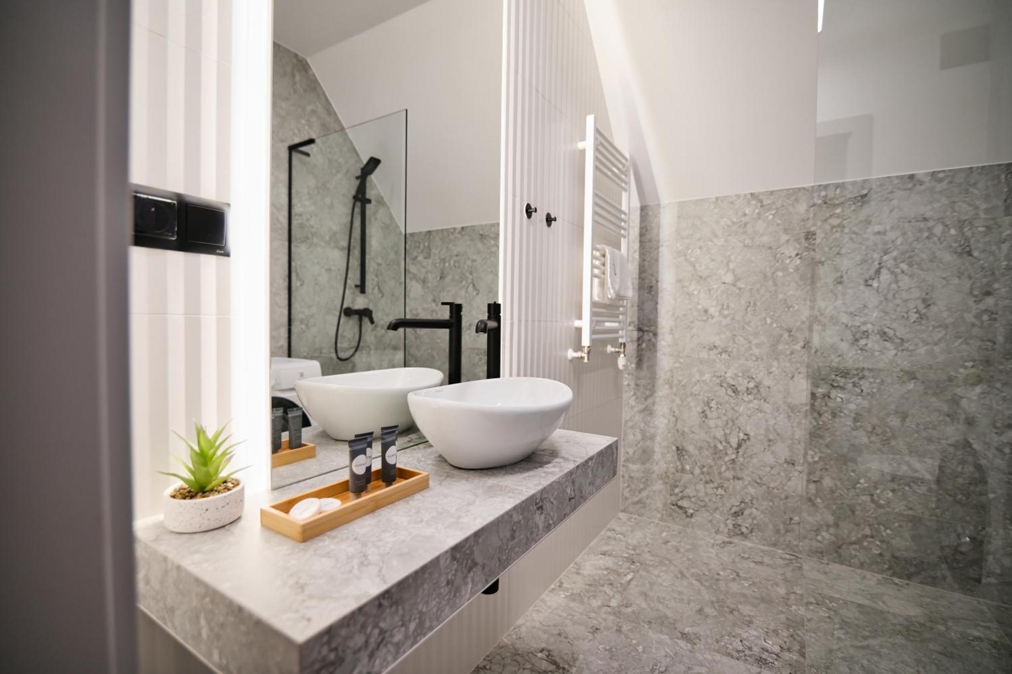 Jasmine By Housine Aparthotel Zator Bagian luar foto