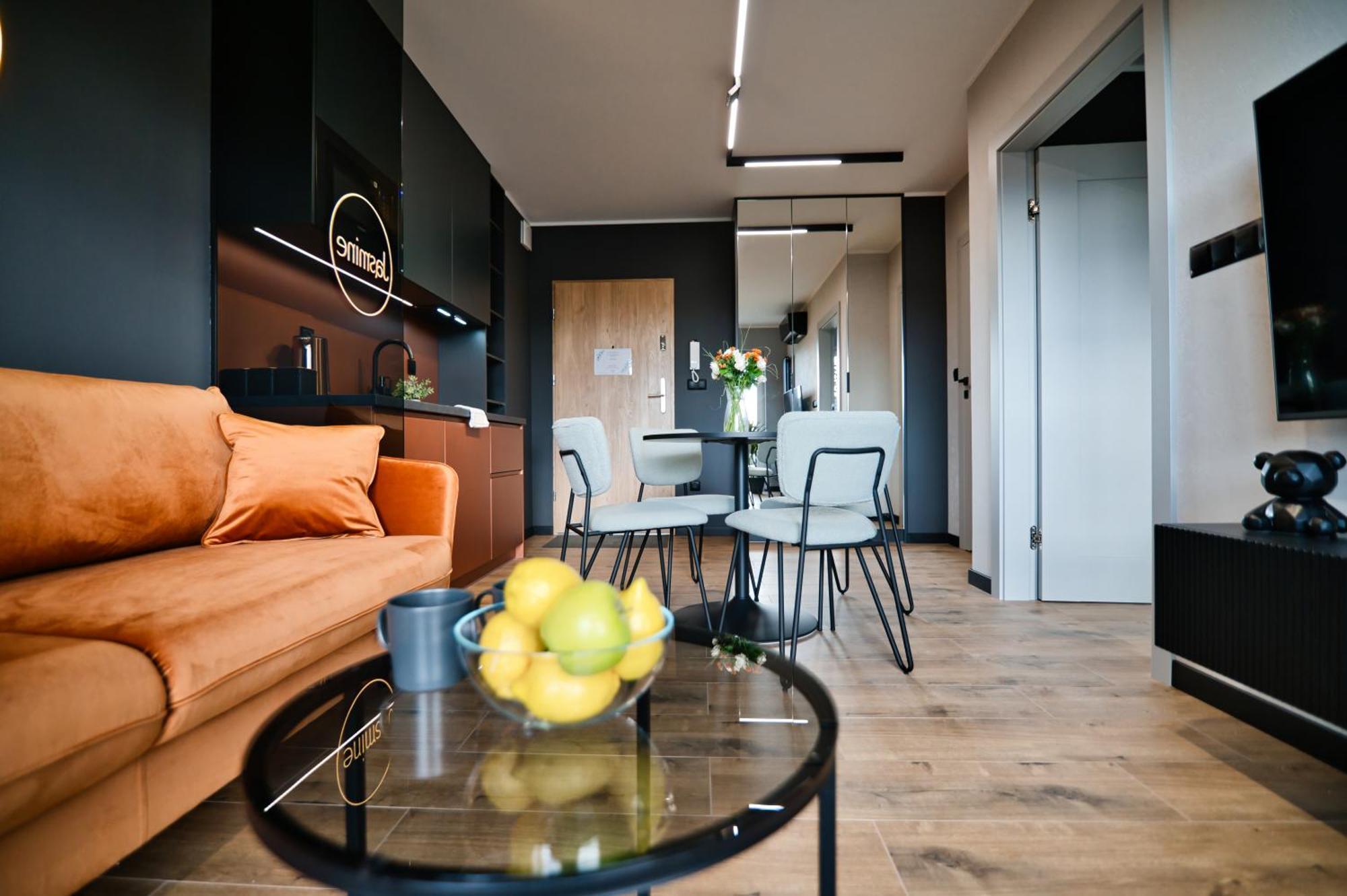 Jasmine By Housine Aparthotel Zator Bagian luar foto